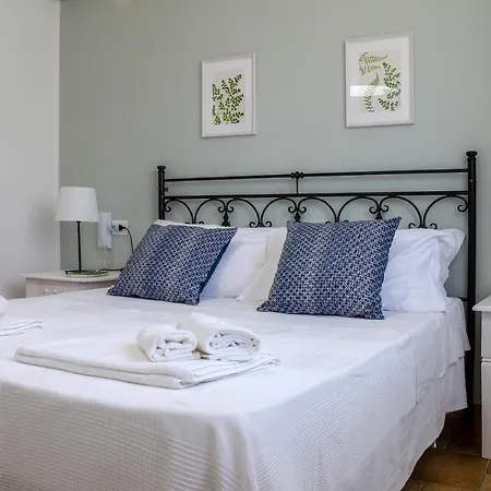 Дом отдыха La Tonnara Casesicule, Private Far 50 M From The Санта-Мария-дель-Фокалло